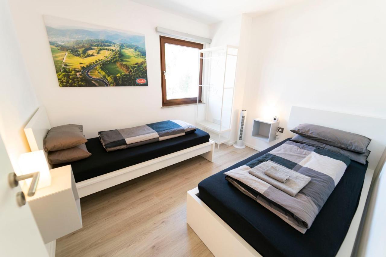 North Loop Rooms Adenau Luaran gambar